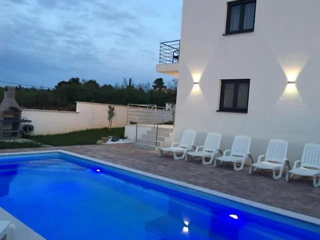 Niel 아파트 우마그